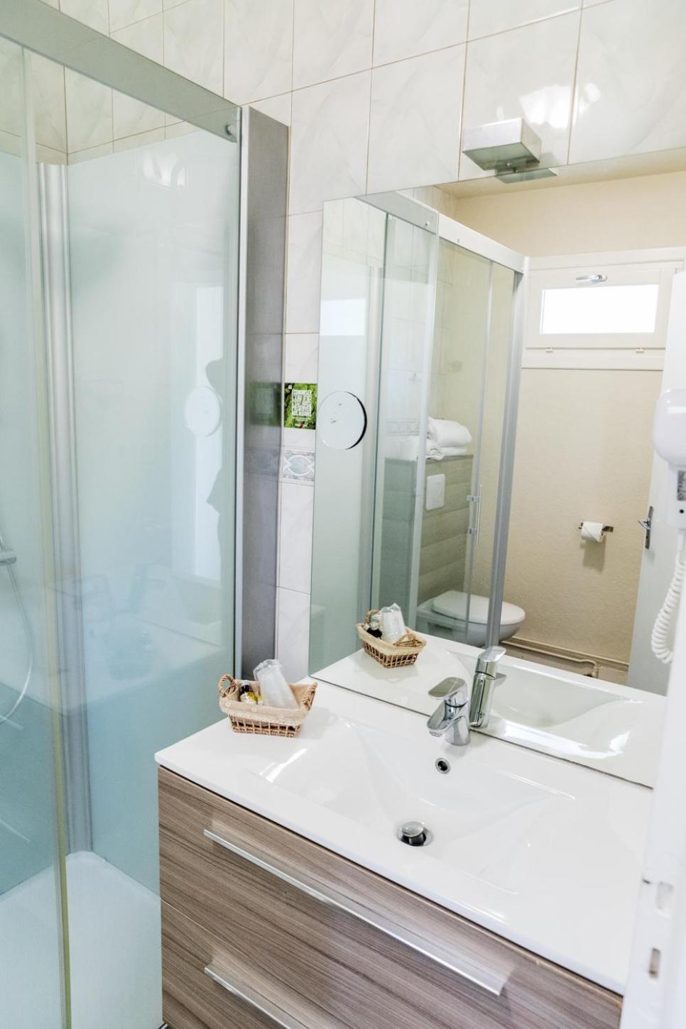Le Relais Des Tuileries Hotel Sereilhac Kültér fotó
