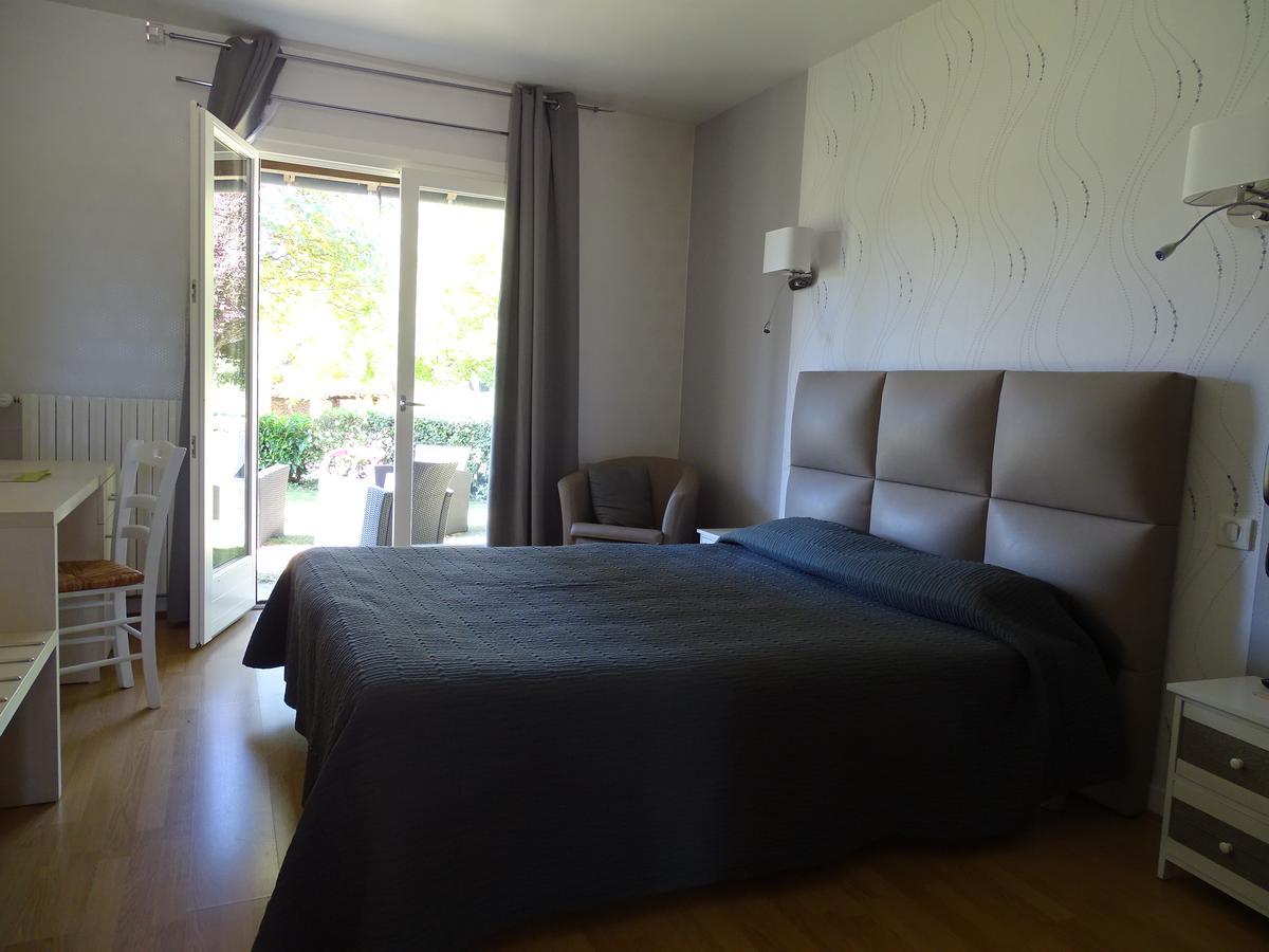 Le Relais Des Tuileries Hotel Sereilhac Kültér fotó